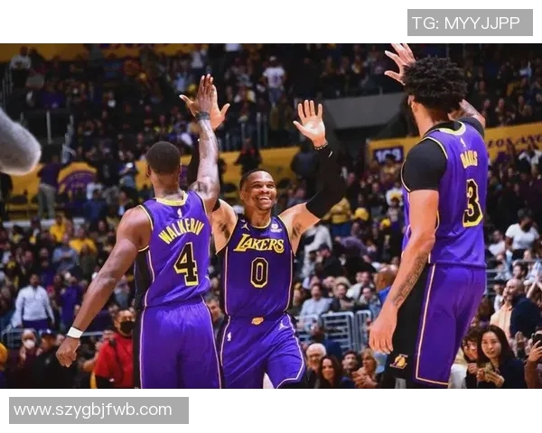 2004年NBA总决赛活塞与湖人巅峰对决回顾与分析